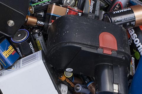 珠海高价报废电池回收-上门回收UPS蓄电池-铁锂电池回收